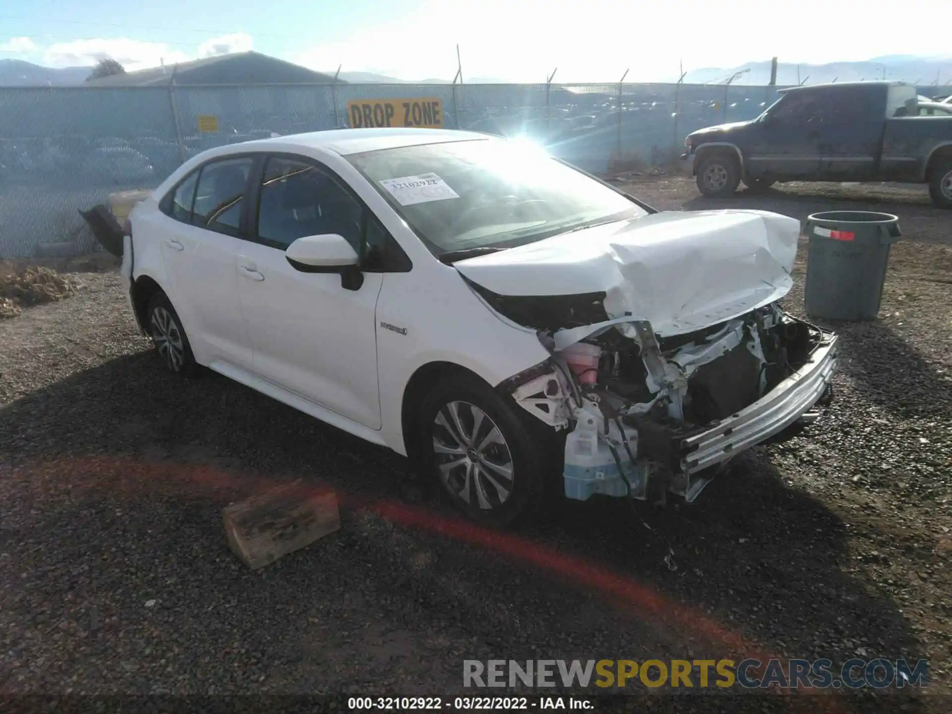 1 Photograph of a damaged car JTDEAMDE7MJ008953 TOYOTA COROLLA 2021