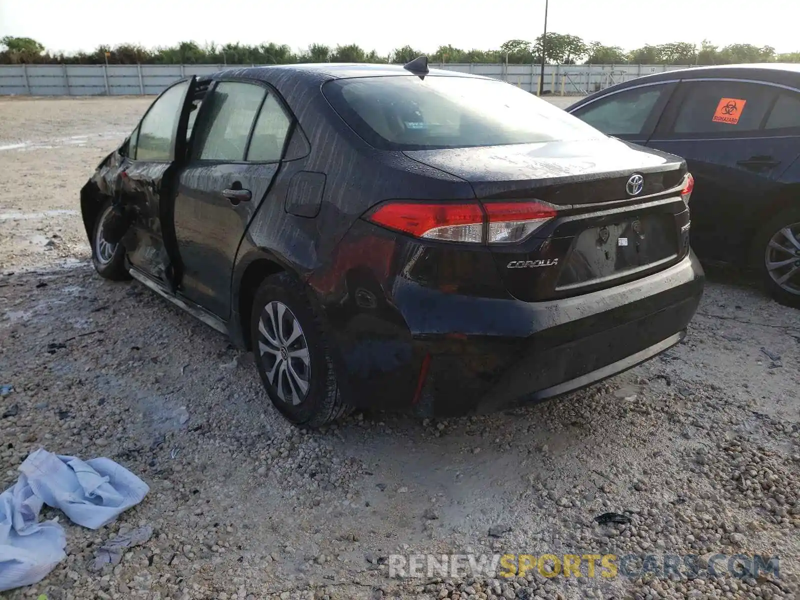 3 Photograph of a damaged car JTDEAMDE7MJ010797 TOYOTA COROLLA 2021