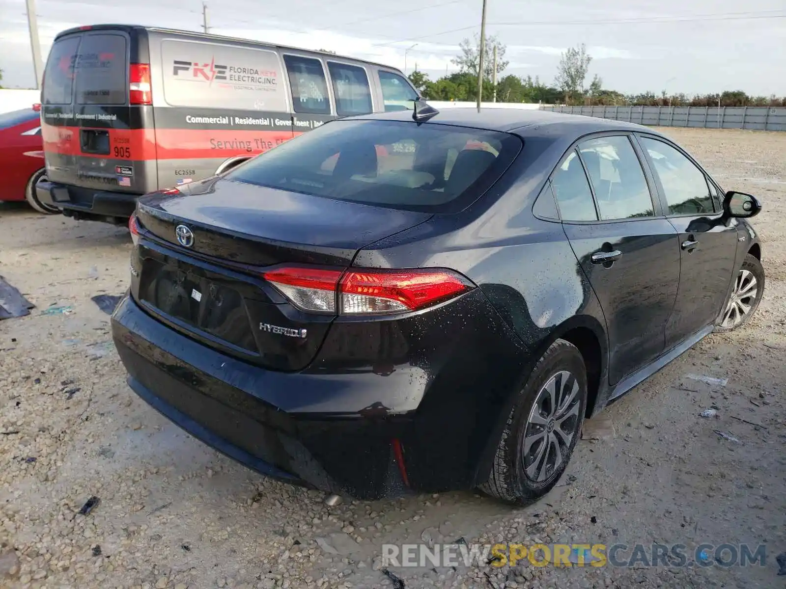 4 Photograph of a damaged car JTDEAMDE7MJ010797 TOYOTA COROLLA 2021