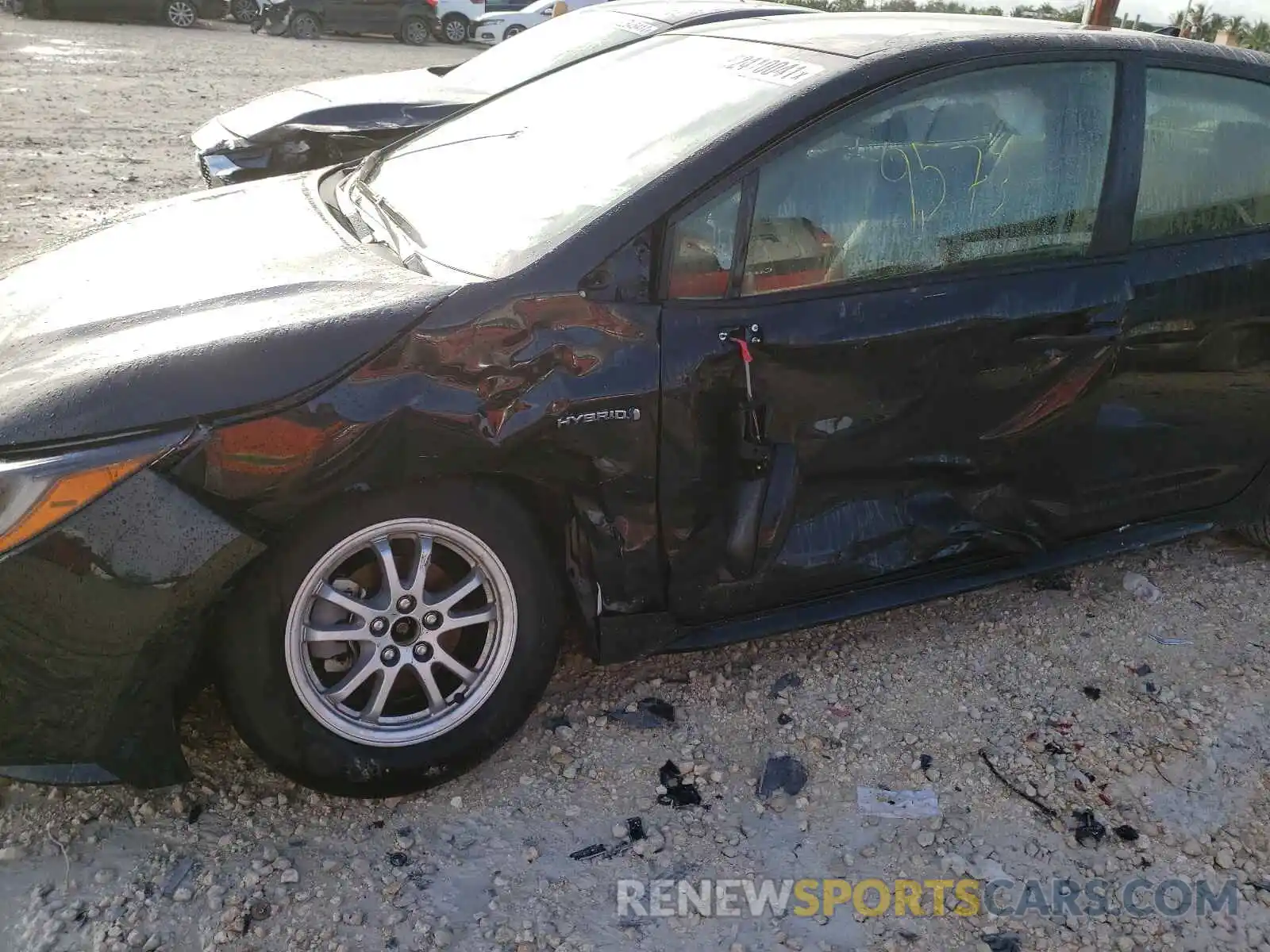 9 Photograph of a damaged car JTDEAMDE7MJ010797 TOYOTA COROLLA 2021