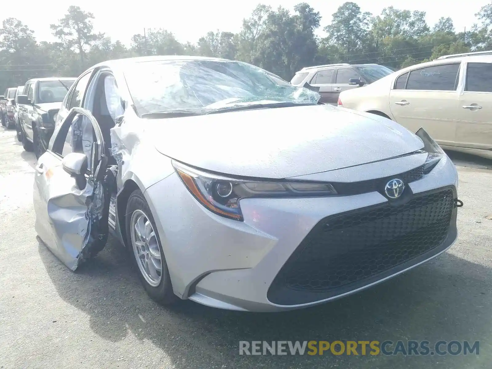 1 Photograph of a damaged car JTDEAMDE7MJ010928 TOYOTA COROLLA 2021