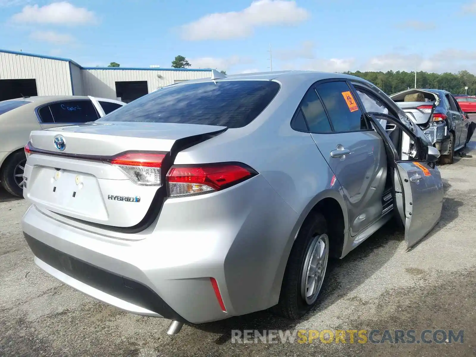 4 Photograph of a damaged car JTDEAMDE7MJ010928 TOYOTA COROLLA 2021