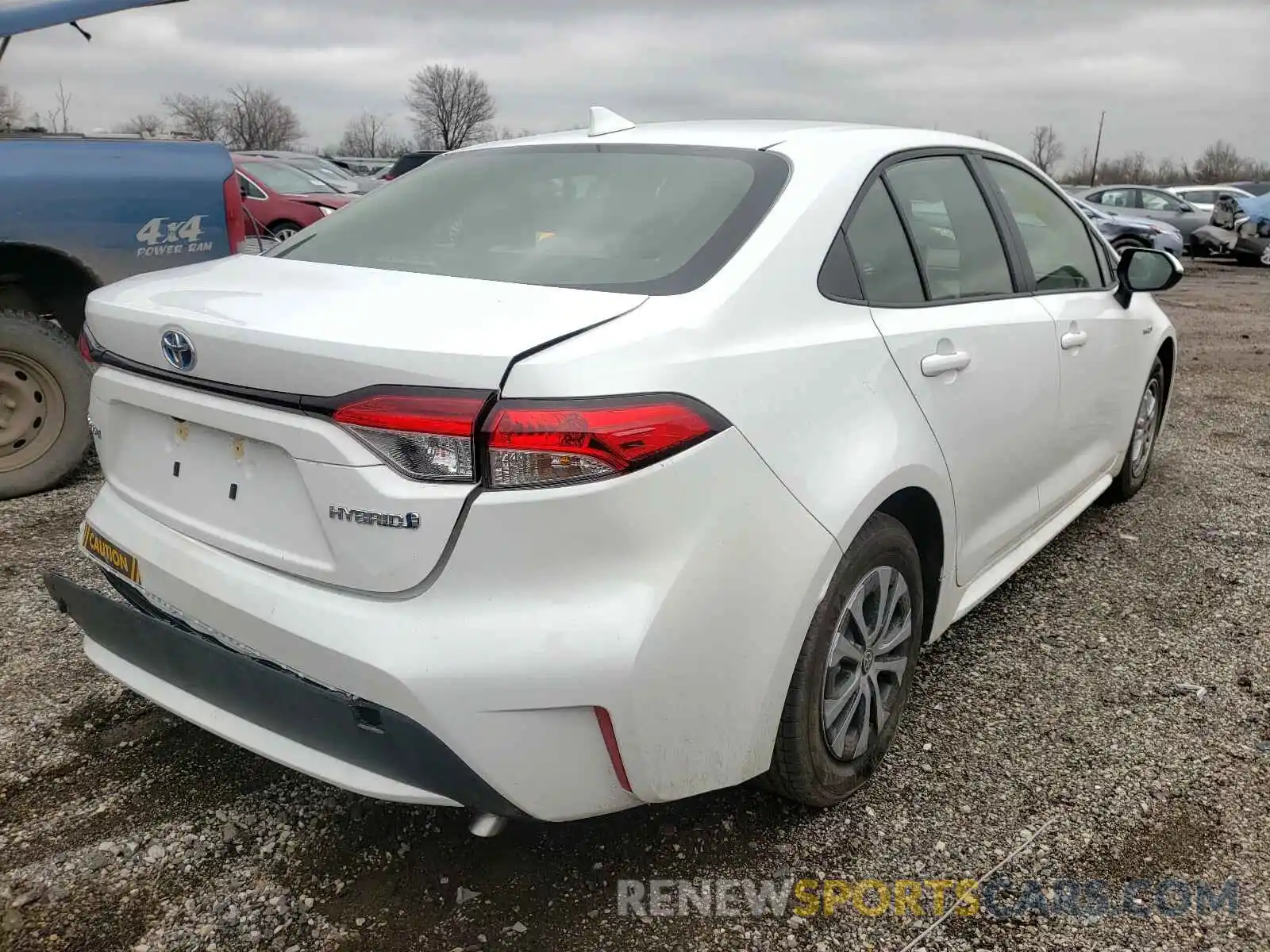 4 Photograph of a damaged car JTDEAMDE7MJ011920 TOYOTA COROLLA 2021