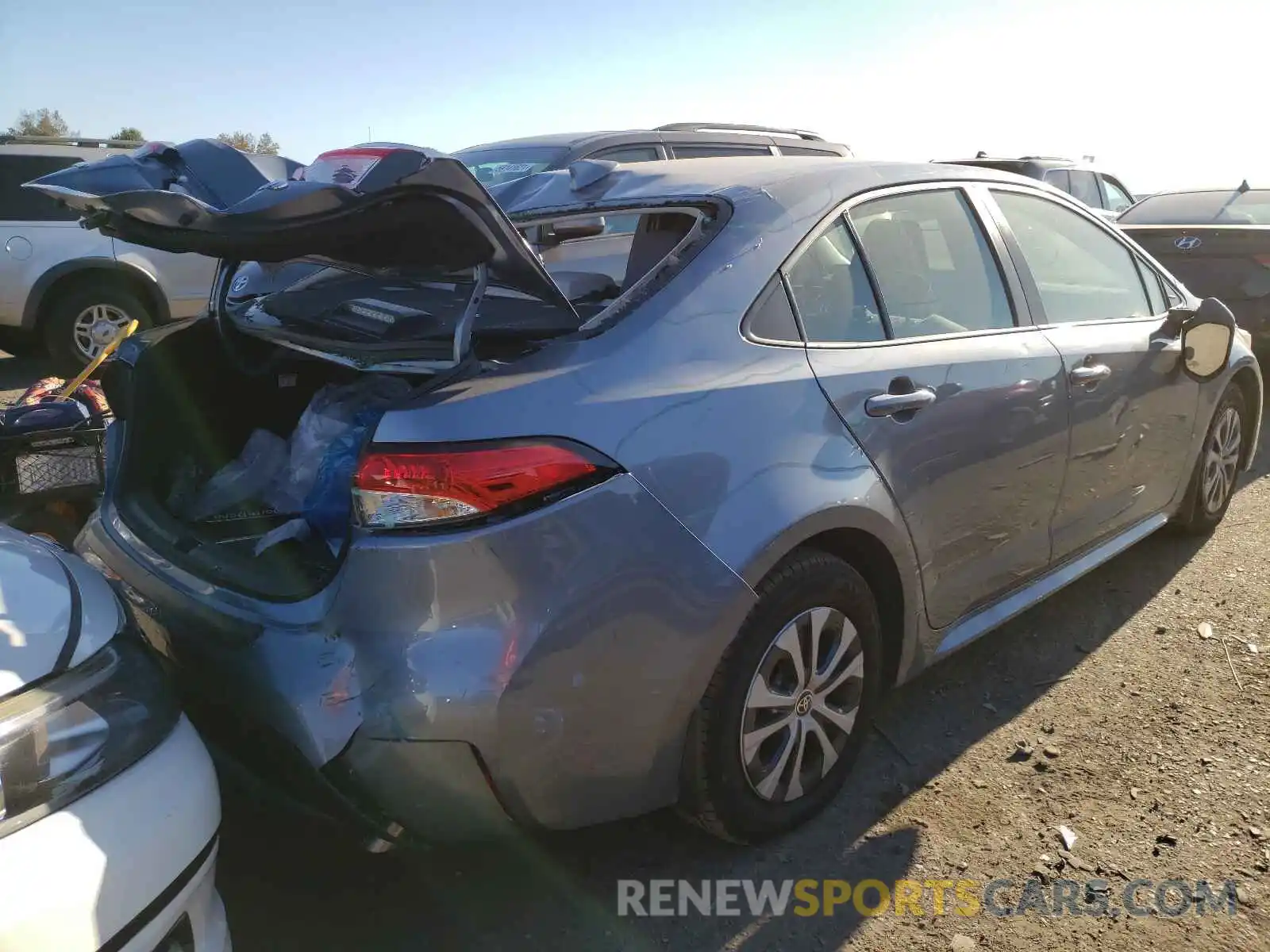 4 Photograph of a damaged car JTDEAMDE7MJ014946 TOYOTA COROLLA 2021