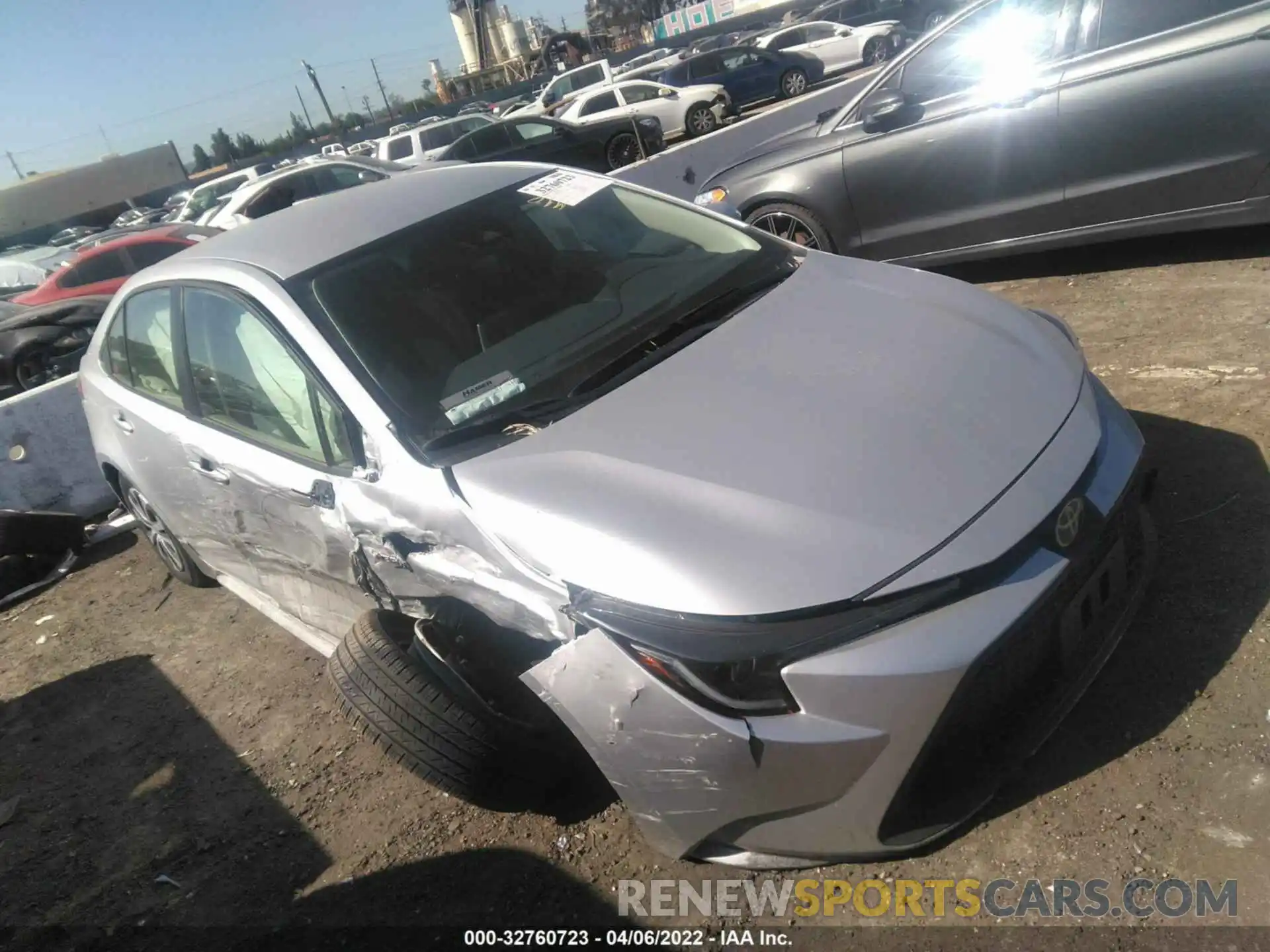 1 Photograph of a damaged car JTDEAMDE7MJ016132 TOYOTA COROLLA 2021