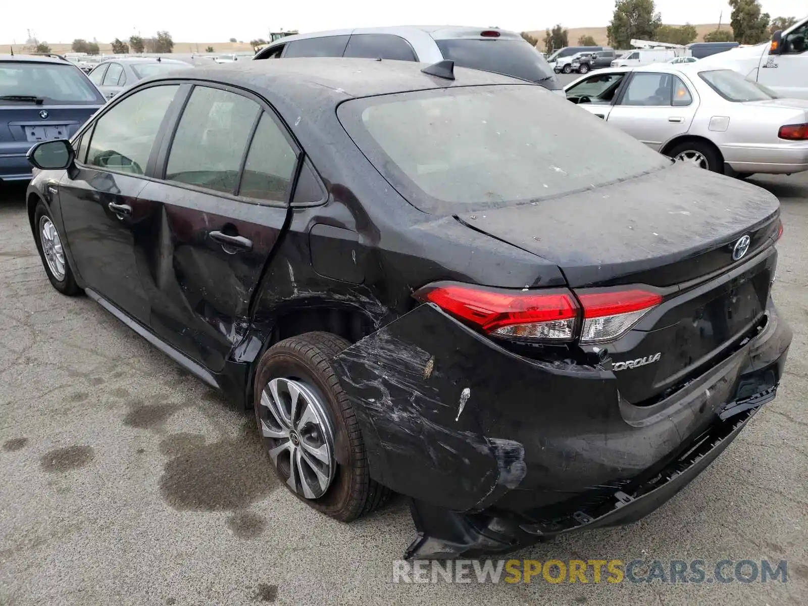 3 Photograph of a damaged car JTDEAMDE7MJ016485 TOYOTA COROLLA 2021