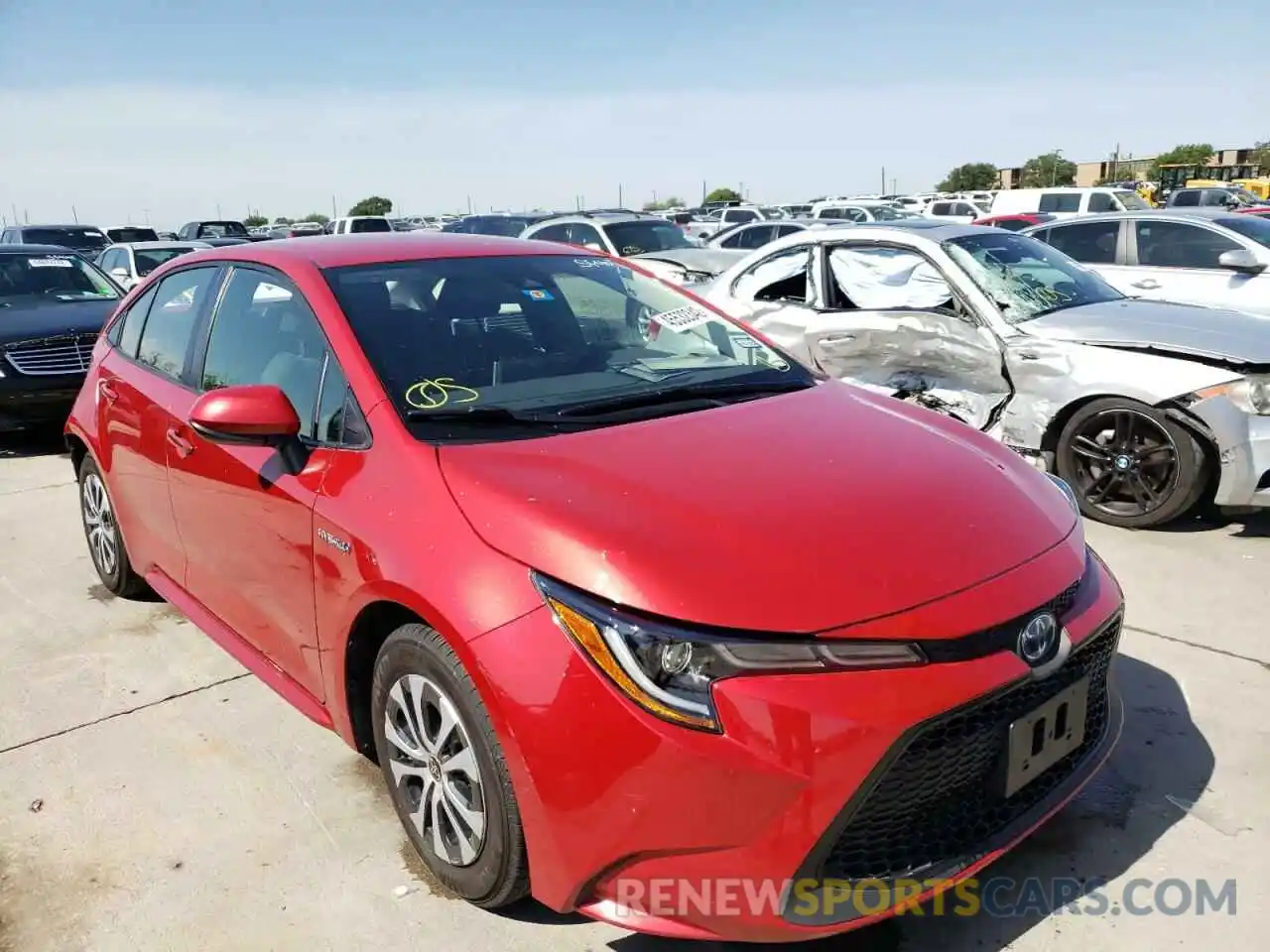 1 Photograph of a damaged car JTDEAMDE7MJ017572 TOYOTA COROLLA 2021