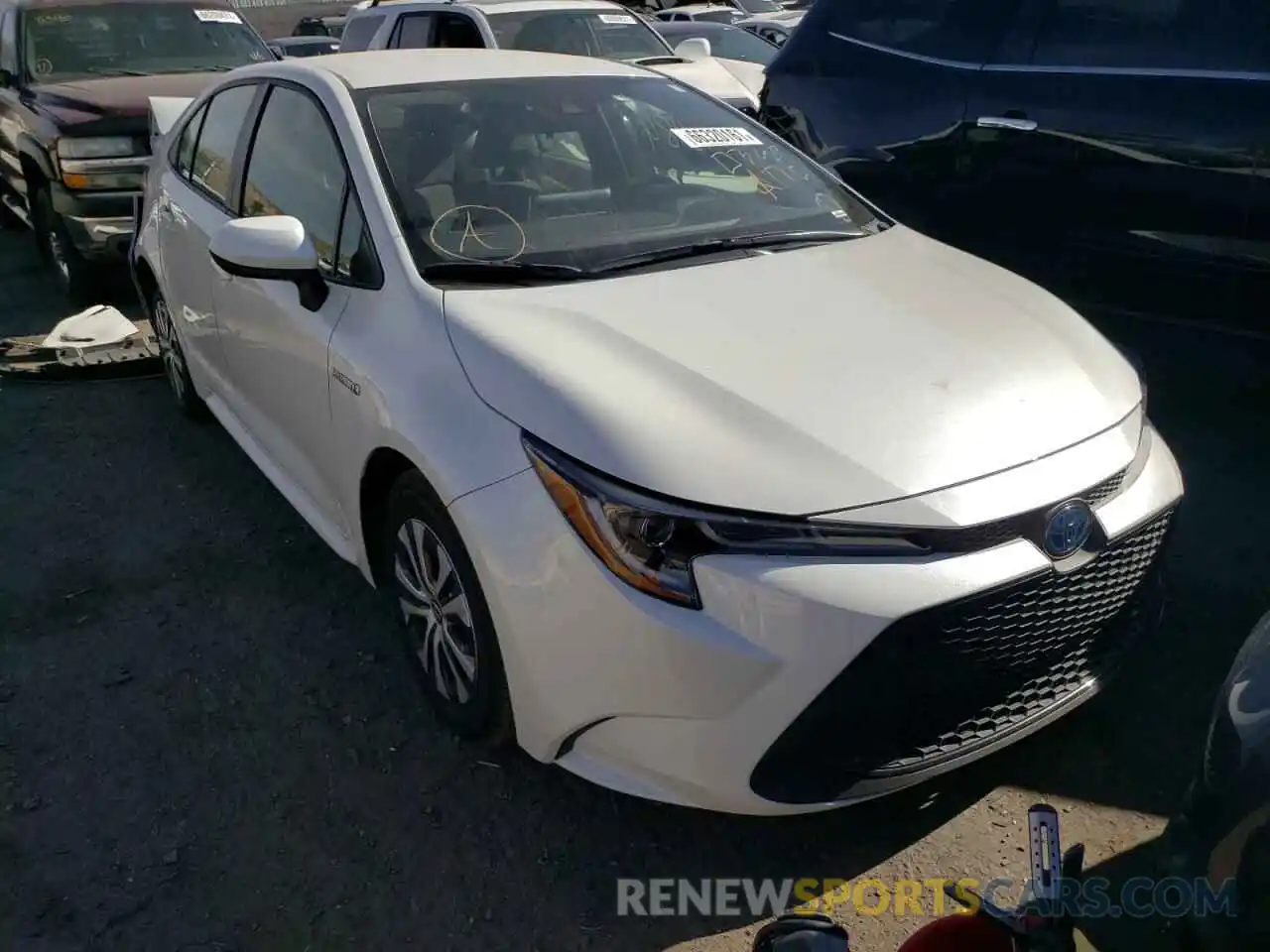 1 Photograph of a damaged car JTDEAMDE7MJ018351 TOYOTA COROLLA 2021