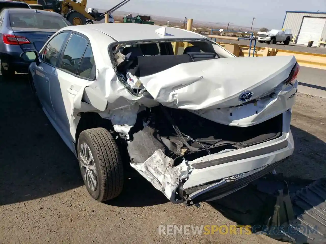 3 Photograph of a damaged car JTDEAMDE7MJ018351 TOYOTA COROLLA 2021