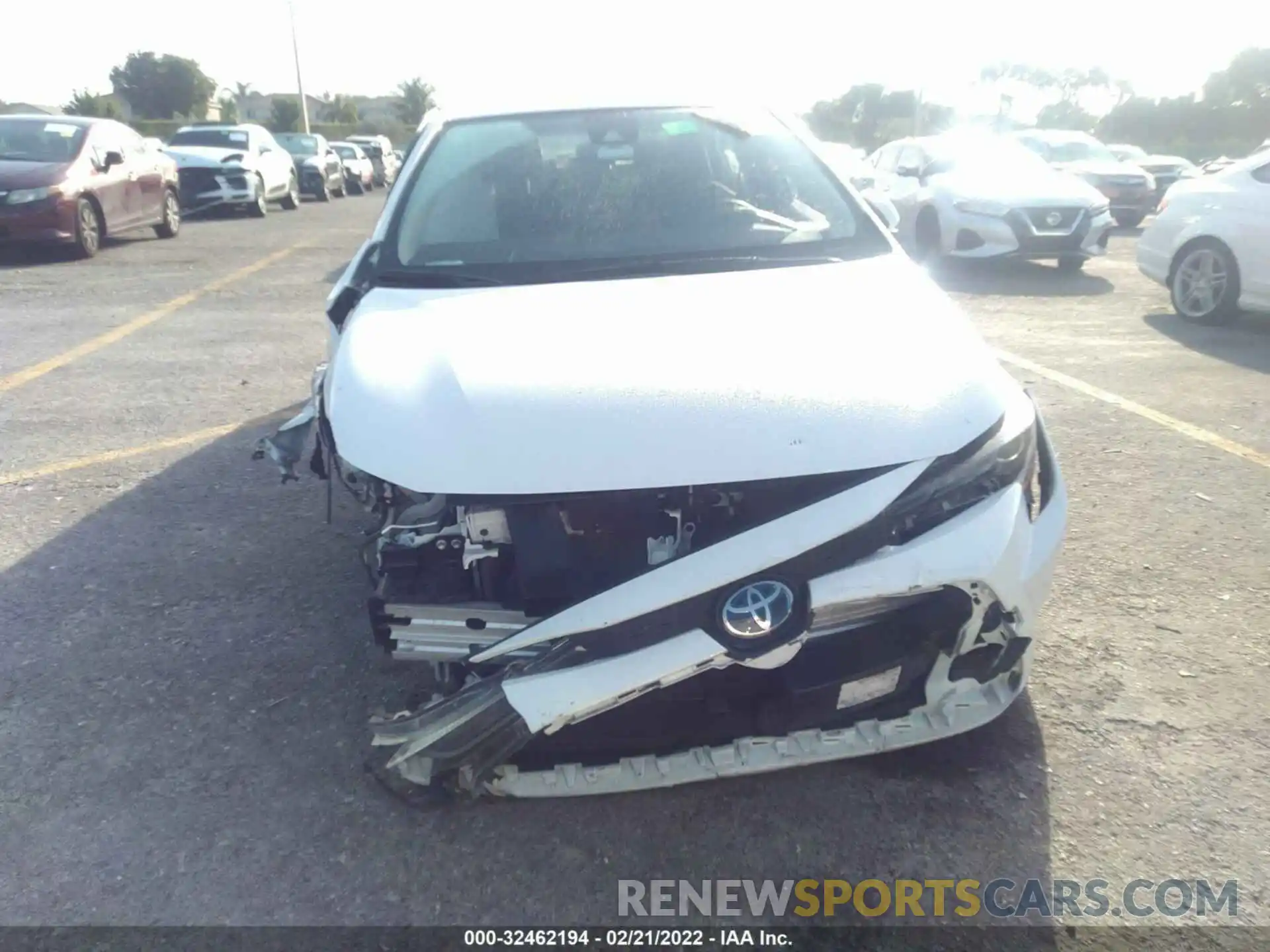 6 Photograph of a damaged car JTDEAMDE7MJ018558 TOYOTA COROLLA 2021