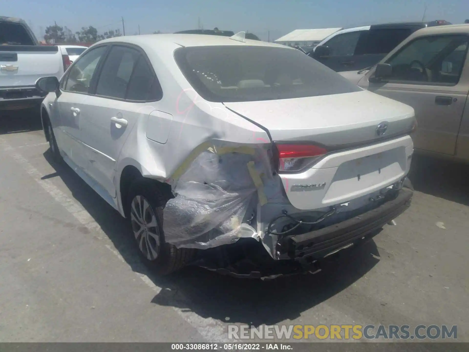 3 Photograph of a damaged car JTDEAMDE7MJ021251 TOYOTA COROLLA 2021