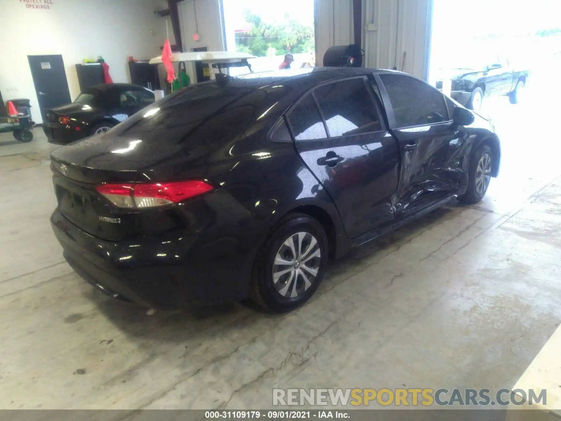 4 Photograph of a damaged car JTDEAMDE7MJ021489 TOYOTA COROLLA 2021