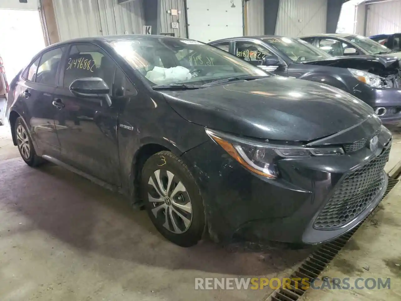 1 Photograph of a damaged car JTDEAMDE7MJ025591 TOYOTA COROLLA 2021