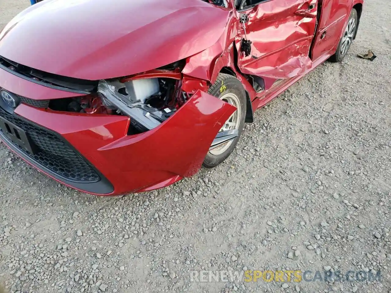 9 Photograph of a damaged car JTDEAMDE7MJ025803 TOYOTA COROLLA 2021