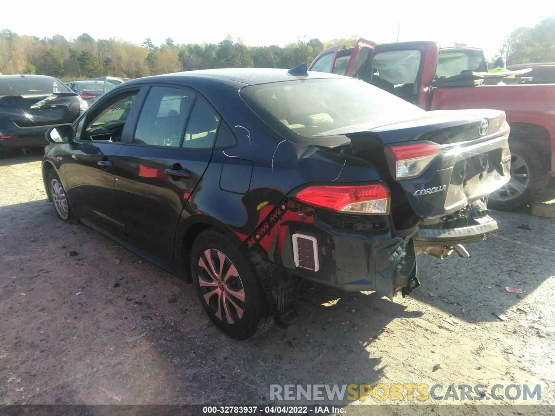 3 Photograph of a damaged car JTDEAMDE7MJ027583 TOYOTA COROLLA 2021