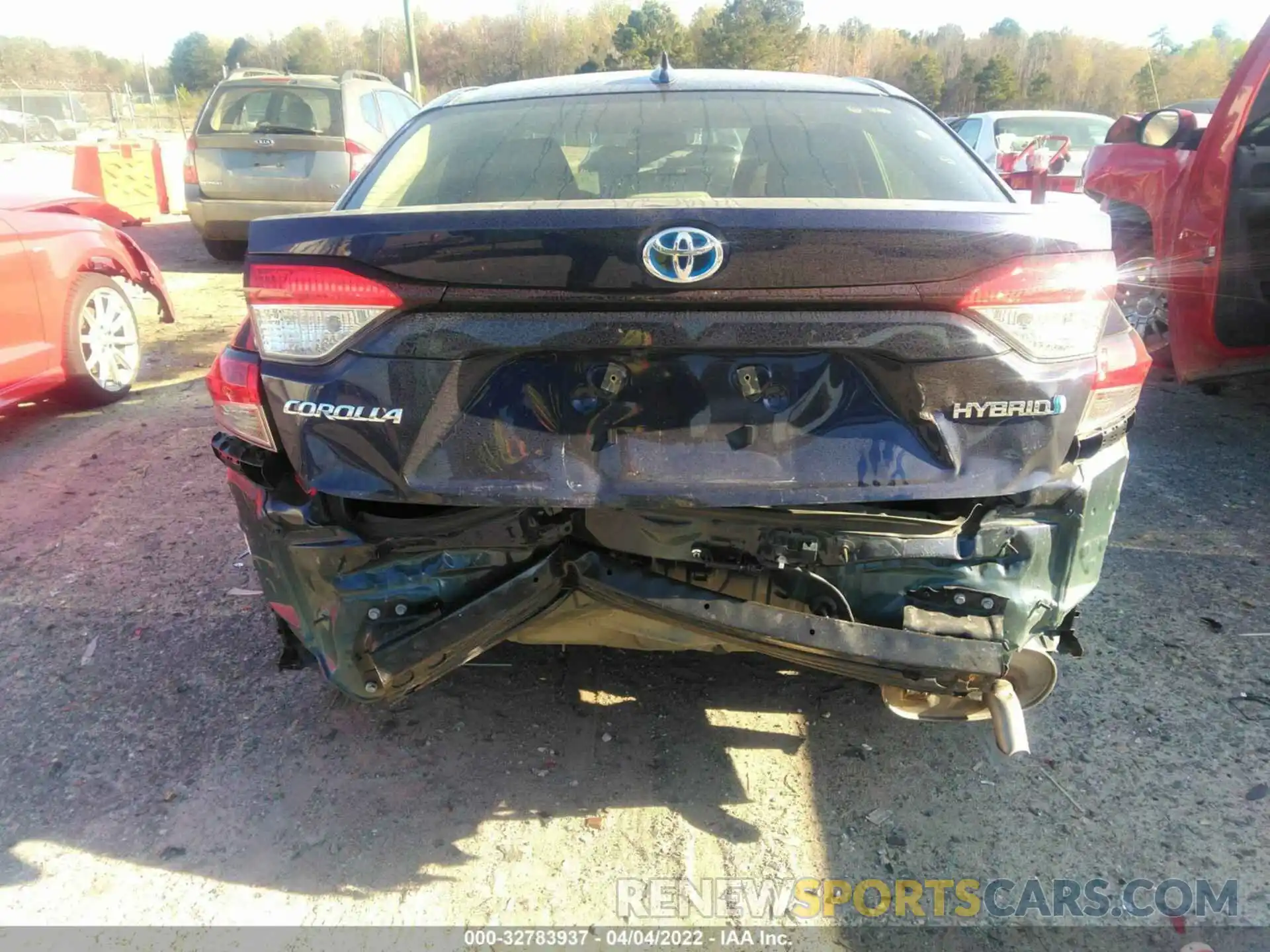 6 Photograph of a damaged car JTDEAMDE7MJ027583 TOYOTA COROLLA 2021