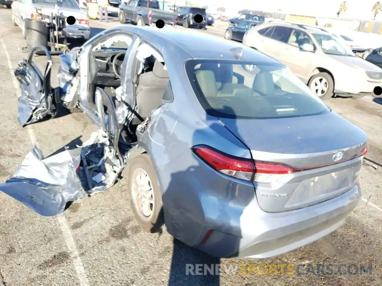 3 Photograph of a damaged car JTDEAMDE7MJ027776 TOYOTA COROLLA 2021