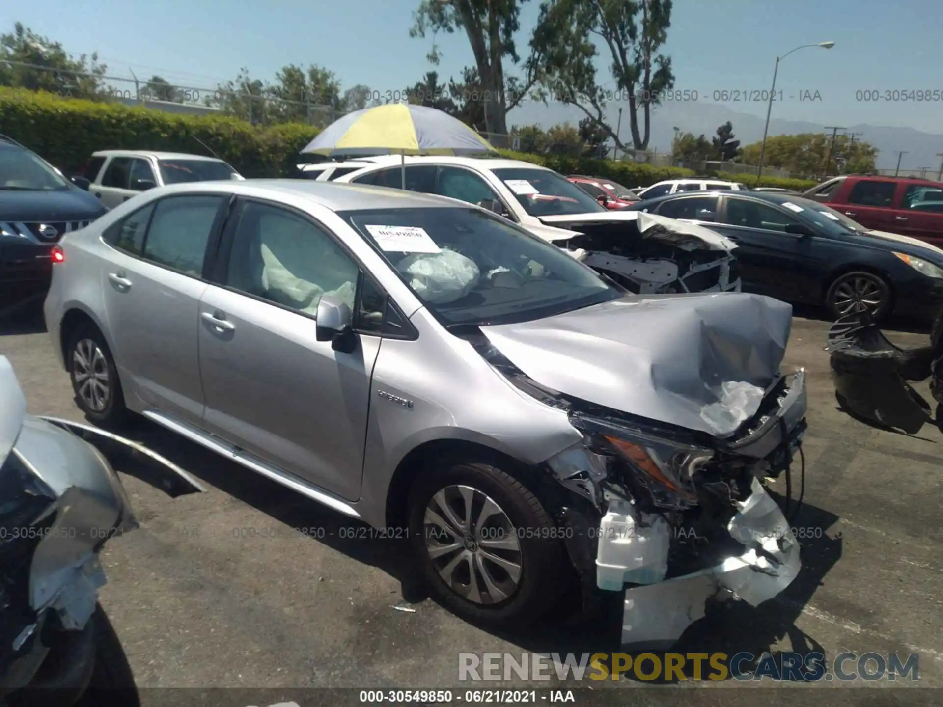 1 Photograph of a damaged car JTDEAMDE7MJ029611 TOYOTA COROLLA 2021