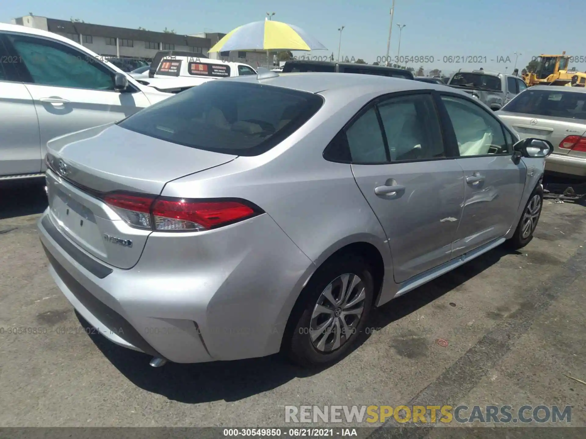 4 Photograph of a damaged car JTDEAMDE7MJ029611 TOYOTA COROLLA 2021