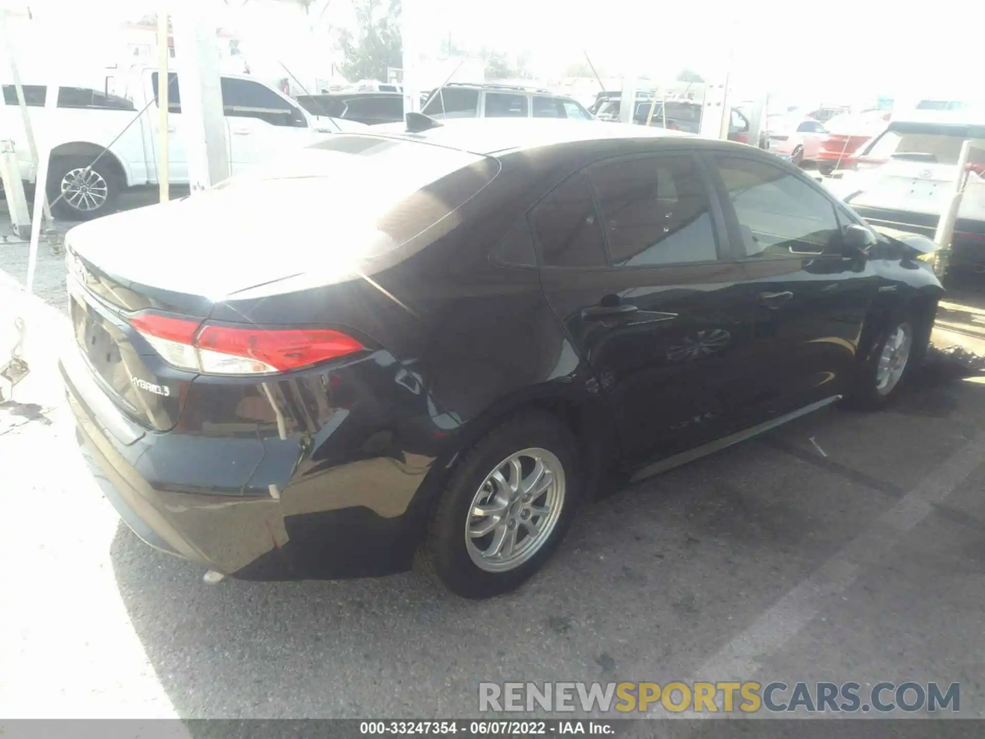 4 Photograph of a damaged car JTDEAMDE7MJ031388 TOYOTA COROLLA 2021