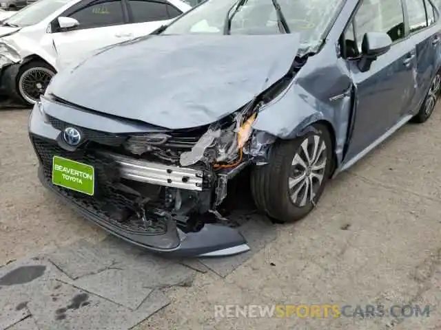 9 Photograph of a damaged car JTDEAMDE7MJ032427 TOYOTA COROLLA 2021