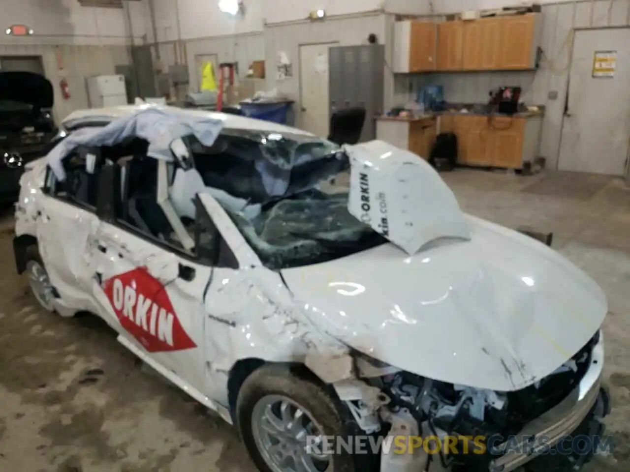 9 Photograph of a damaged car JTDEAMDE7MJ033142 TOYOTA COROLLA 2021