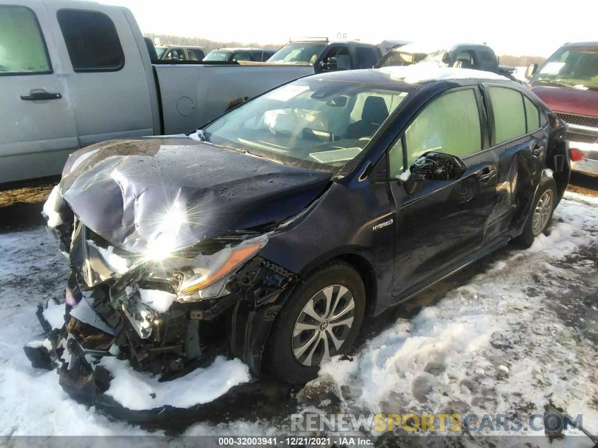 2 Photograph of a damaged car JTDEAMDE7MJ033173 TOYOTA COROLLA 2021