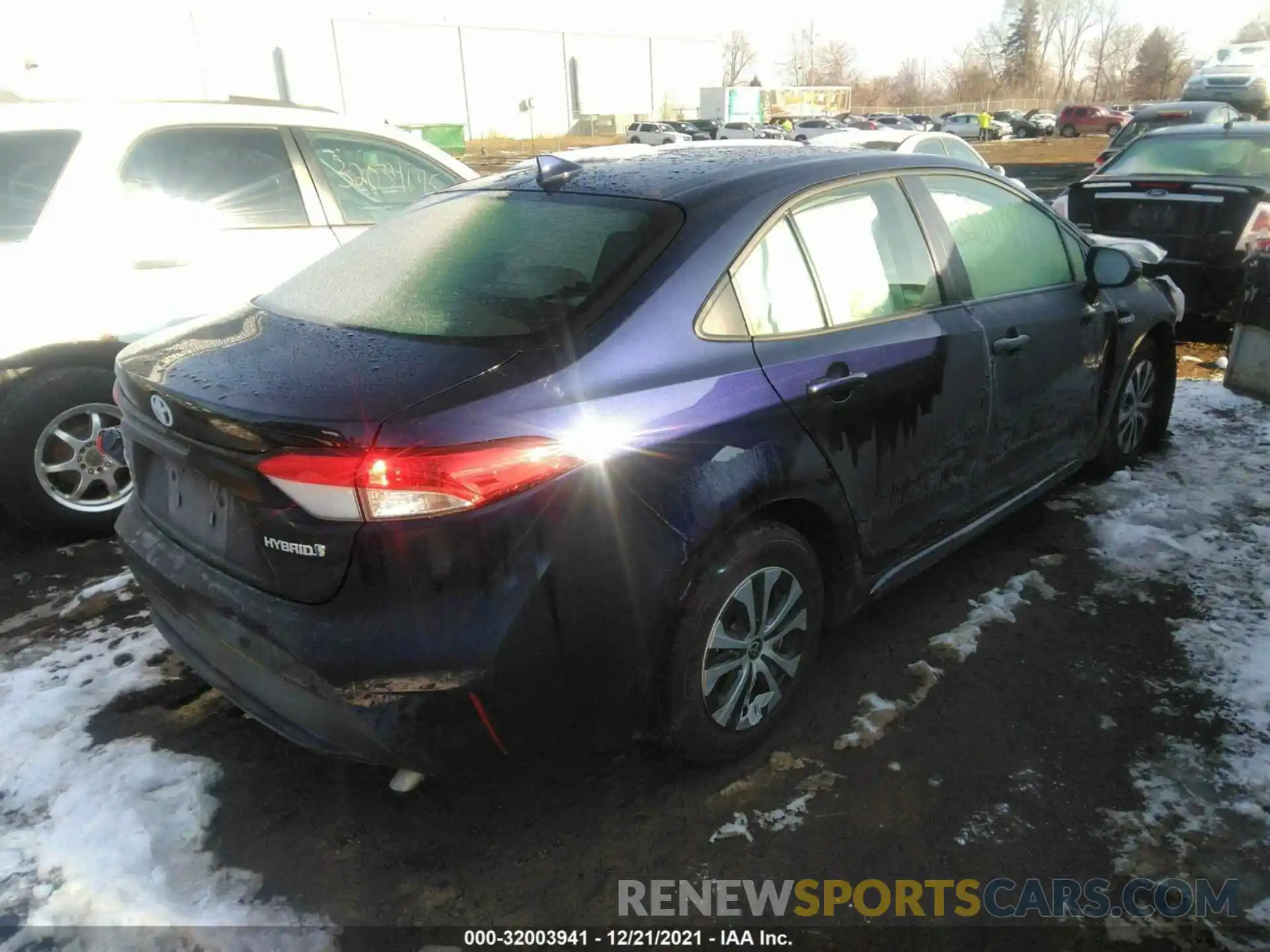 4 Photograph of a damaged car JTDEAMDE7MJ033173 TOYOTA COROLLA 2021