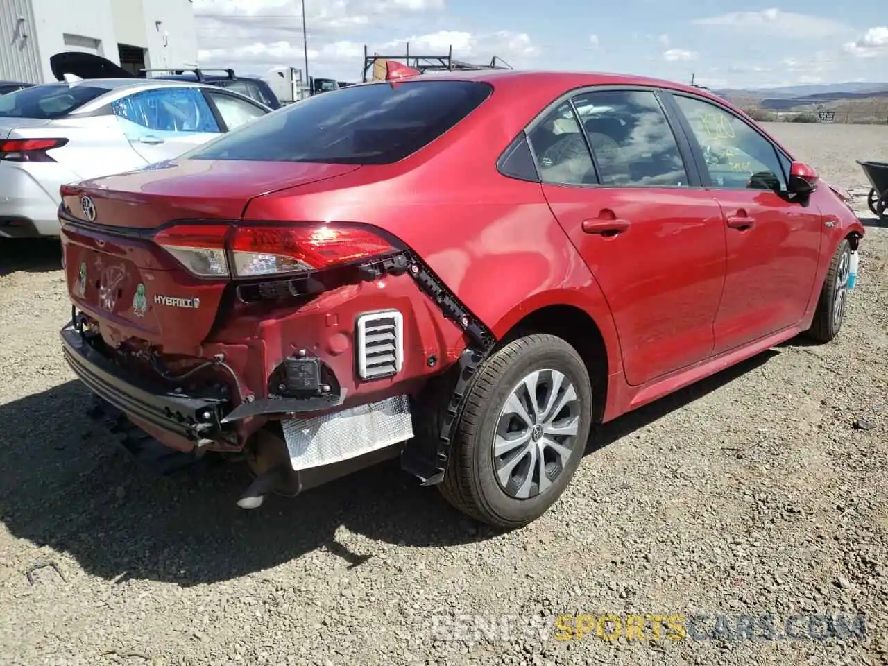 4 Photograph of a damaged car JTDEAMDE7MJ035554 TOYOTA COROLLA 2021