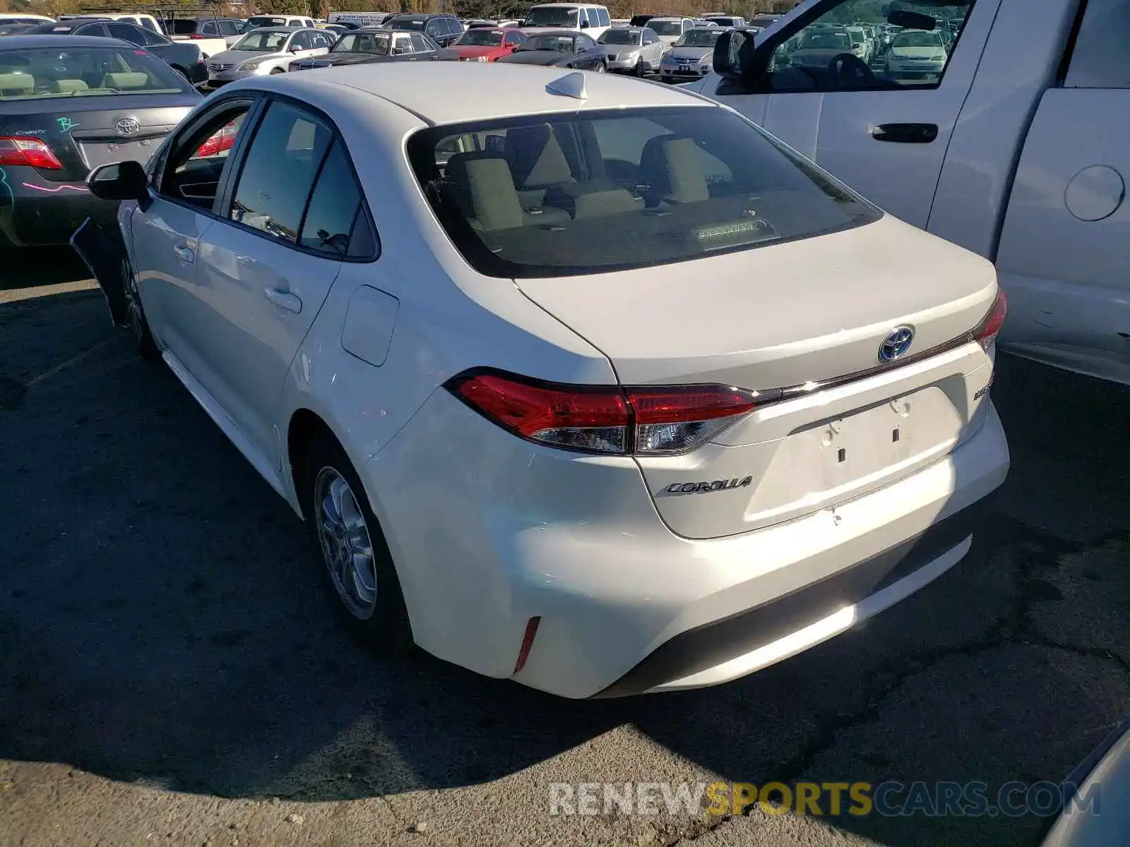 3 Photograph of a damaged car JTDEAMDE8MJ002563 TOYOTA COROLLA 2021