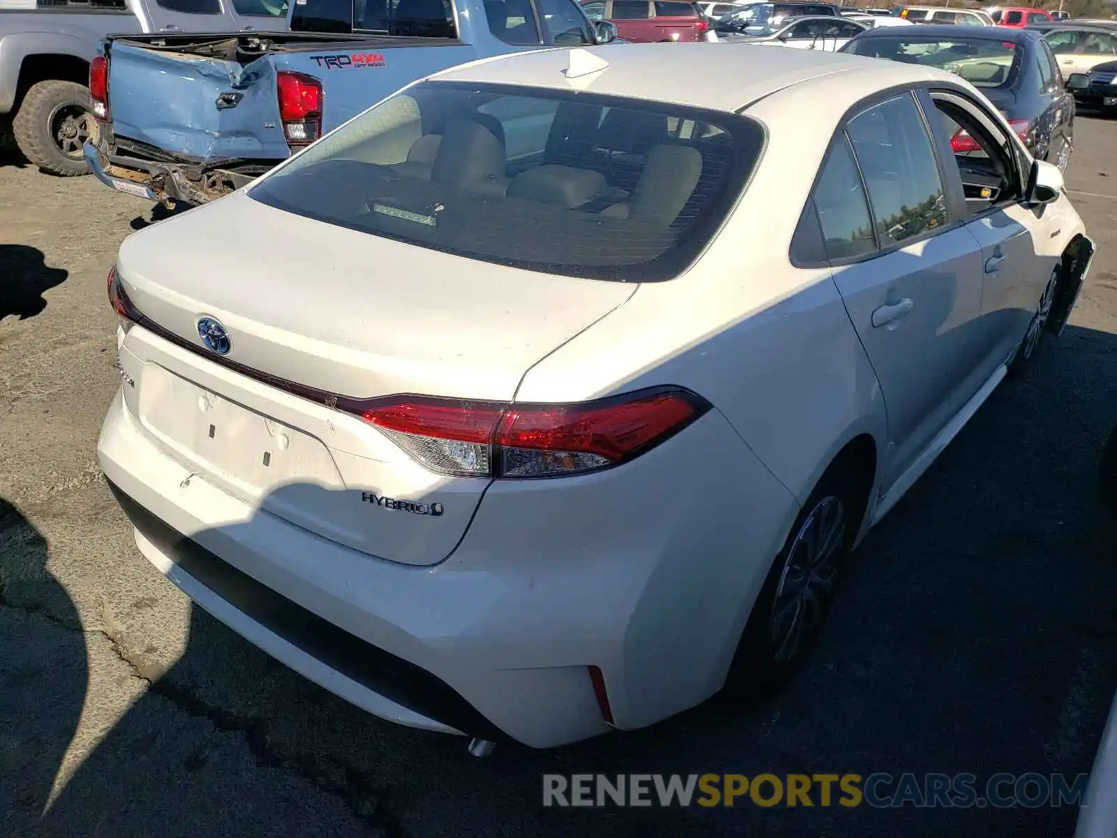 4 Photograph of a damaged car JTDEAMDE8MJ002563 TOYOTA COROLLA 2021