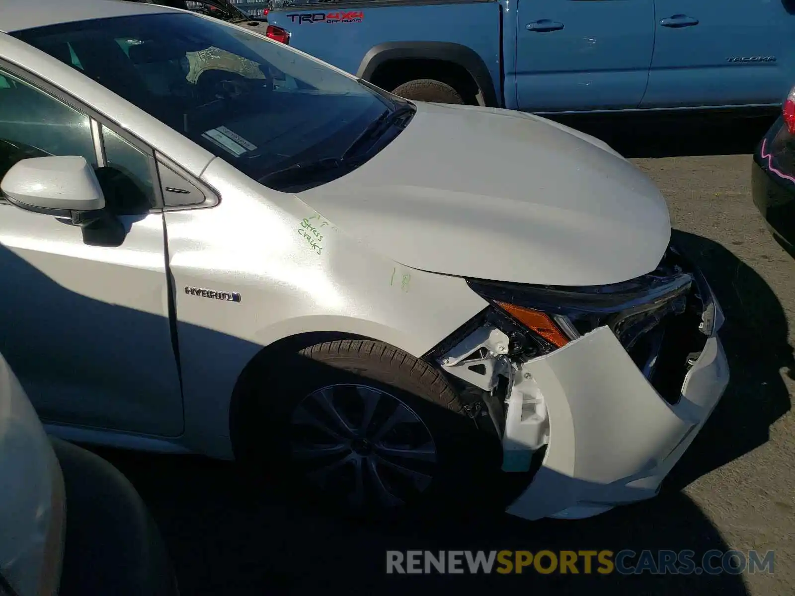 9 Photograph of a damaged car JTDEAMDE8MJ002563 TOYOTA COROLLA 2021