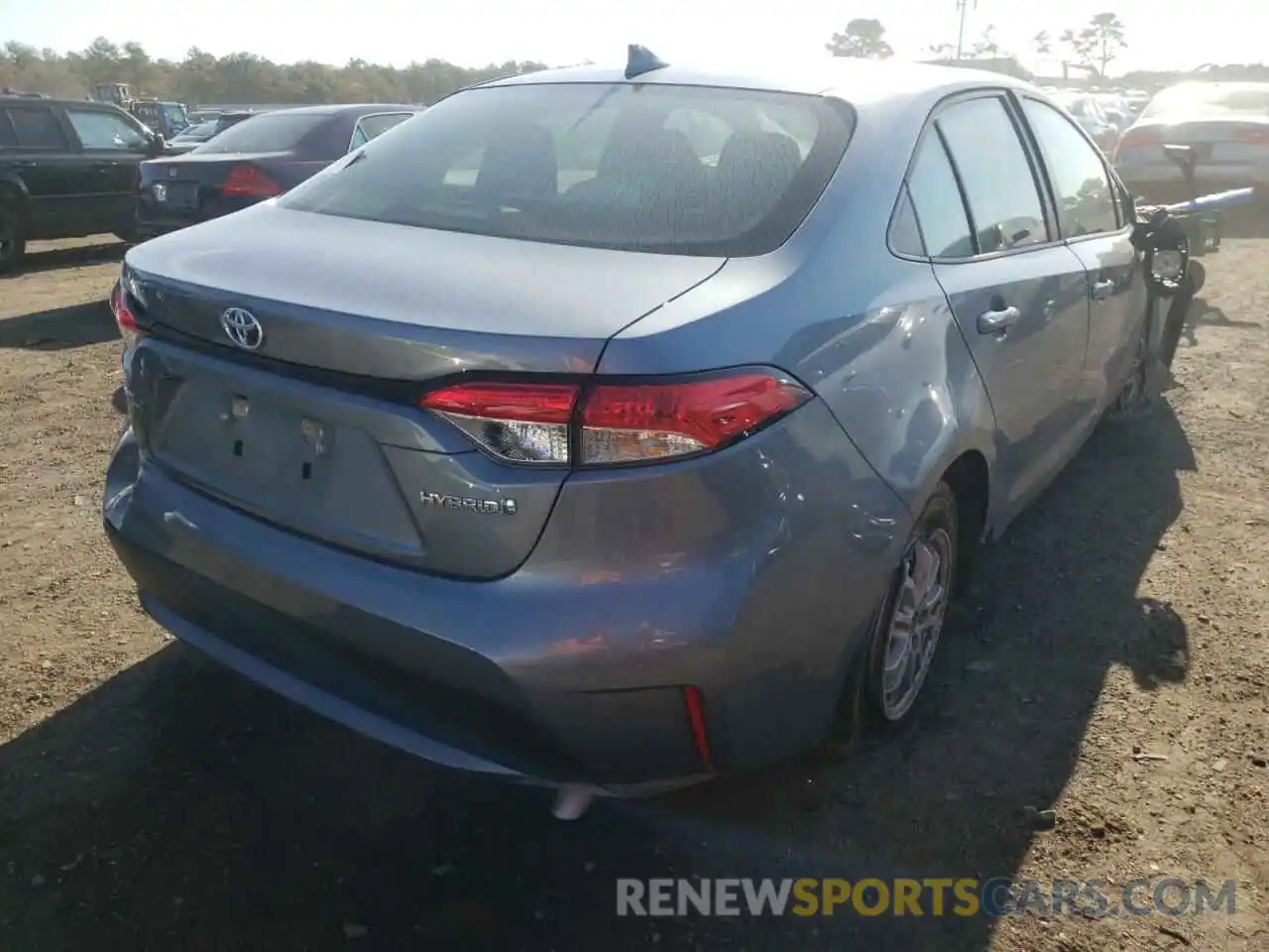 4 Photograph of a damaged car JTDEAMDE8MJ002868 TOYOTA COROLLA 2021