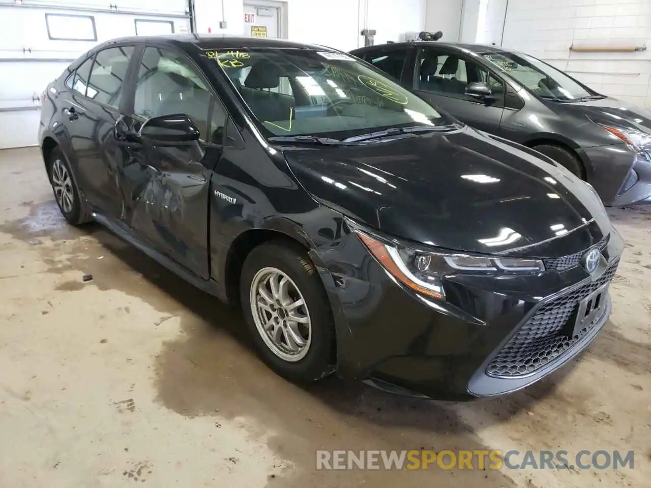 1 Photograph of a damaged car JTDEAMDE8MJ004328 TOYOTA COROLLA 2021