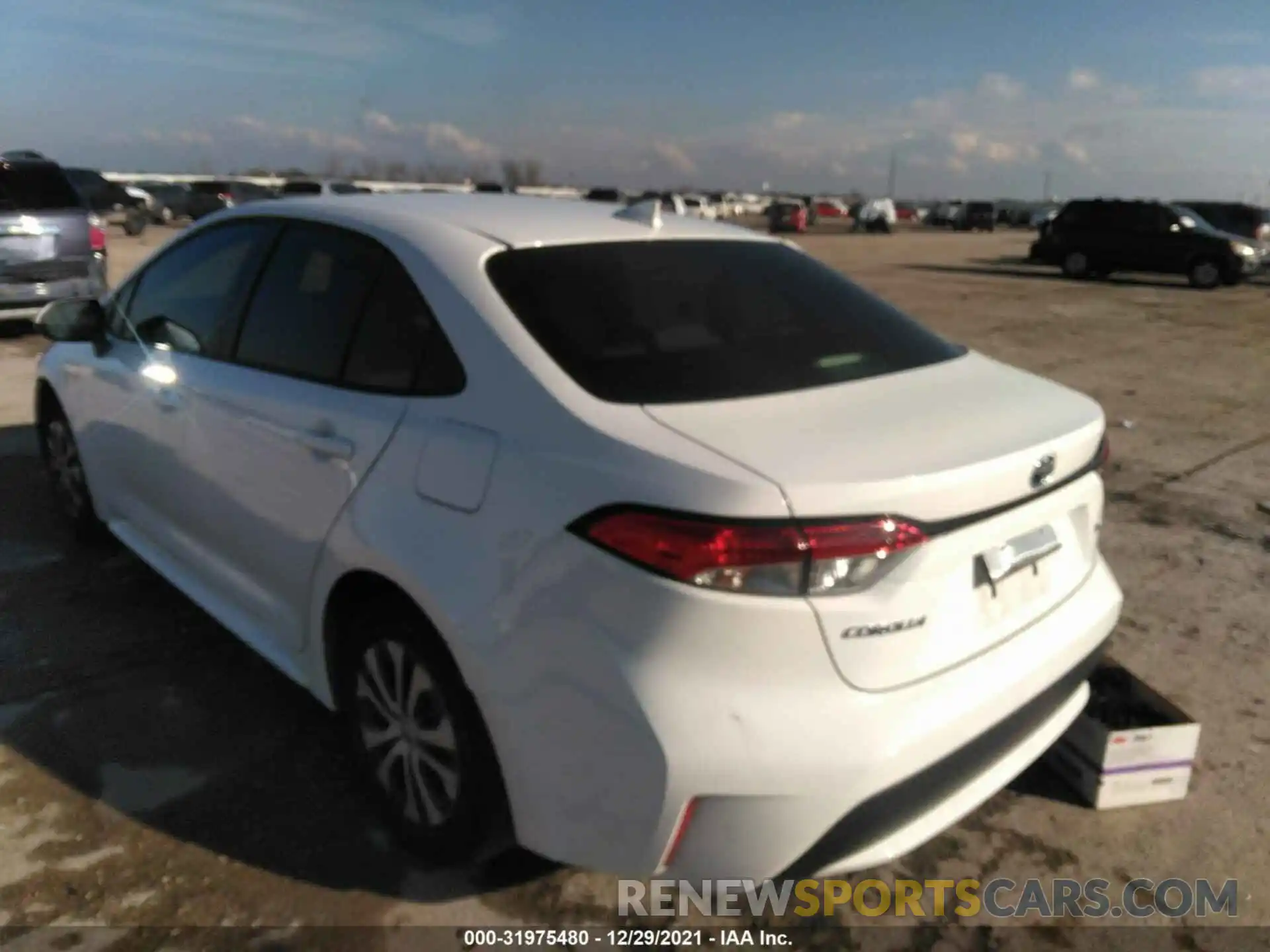 3 Photograph of a damaged car JTDEAMDE8MJ005835 TOYOTA COROLLA 2021