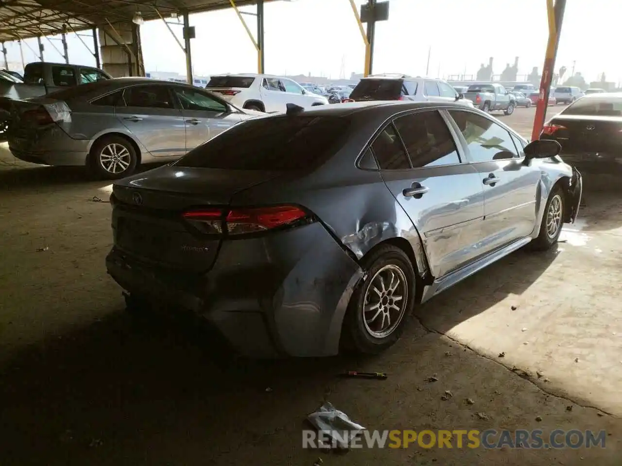 4 Photograph of a damaged car JTDEAMDE8MJ006855 TOYOTA COROLLA 2021