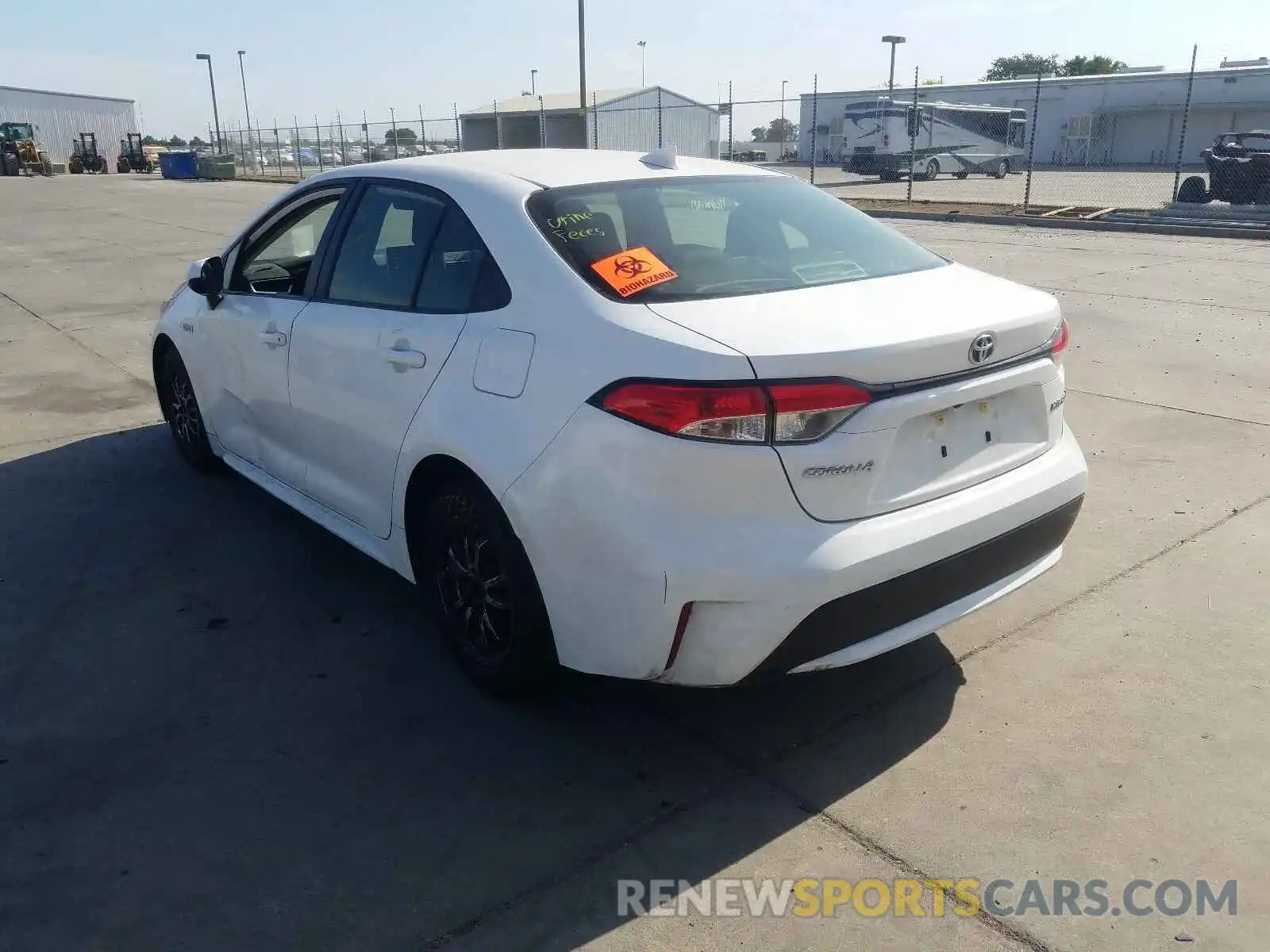 3 Photograph of a damaged car JTDEAMDE8MJ008699 TOYOTA COROLLA 2021