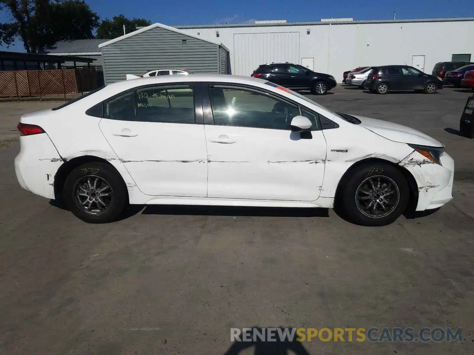 9 Photograph of a damaged car JTDEAMDE8MJ008699 TOYOTA COROLLA 2021