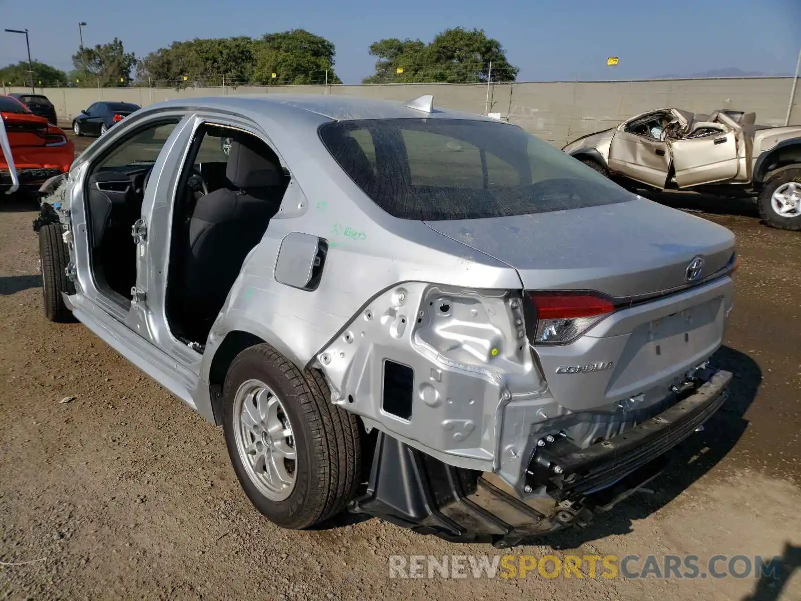 3 Photograph of a damaged car JTDEAMDE8MJ014891 TOYOTA COROLLA 2021