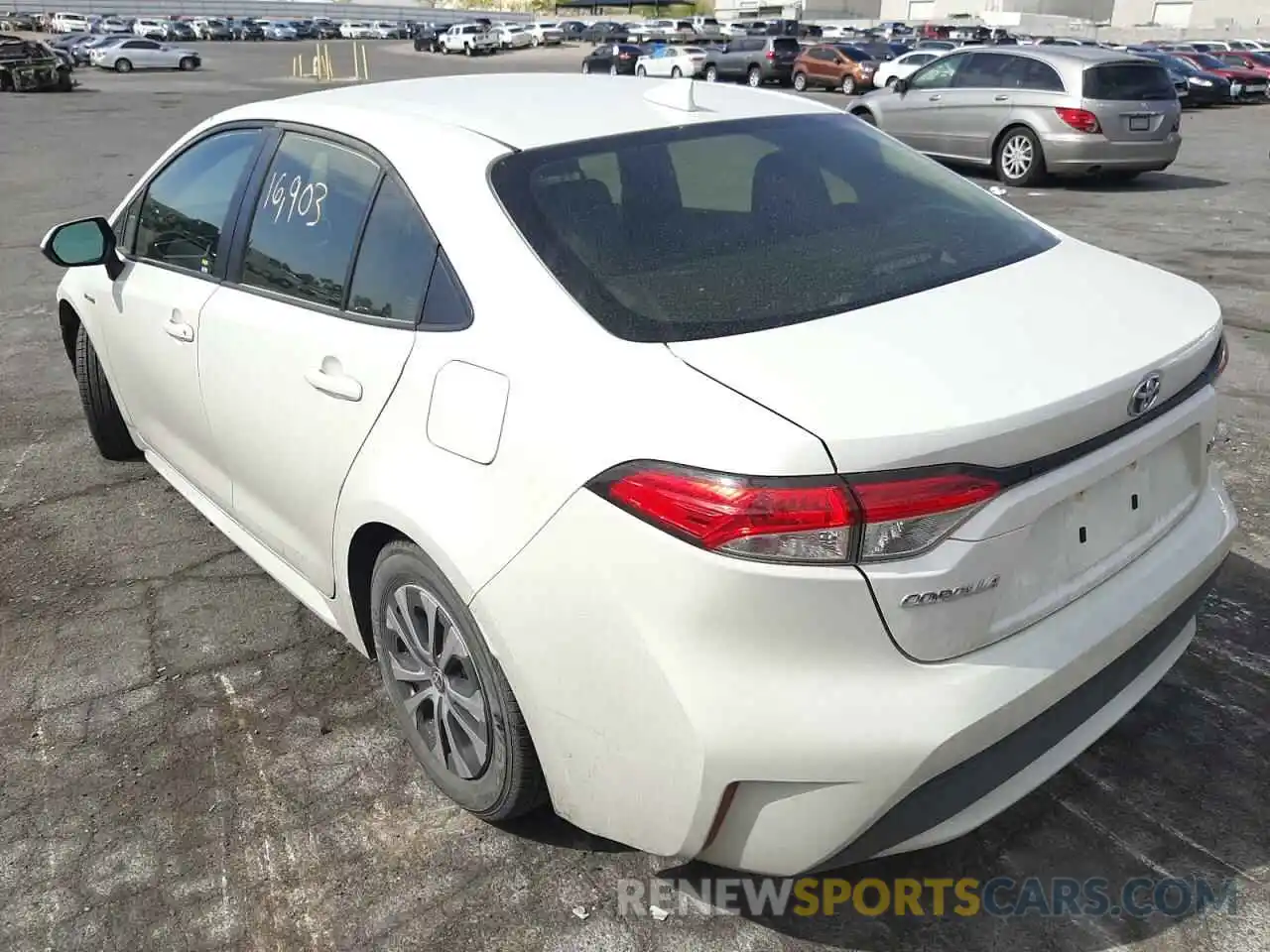 3 Photograph of a damaged car JTDEAMDE8MJ015992 TOYOTA COROLLA 2021