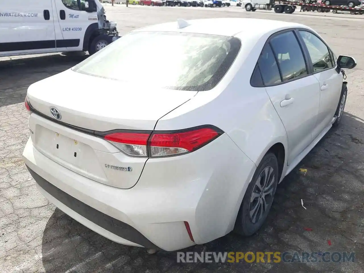 4 Photograph of a damaged car JTDEAMDE8MJ015992 TOYOTA COROLLA 2021