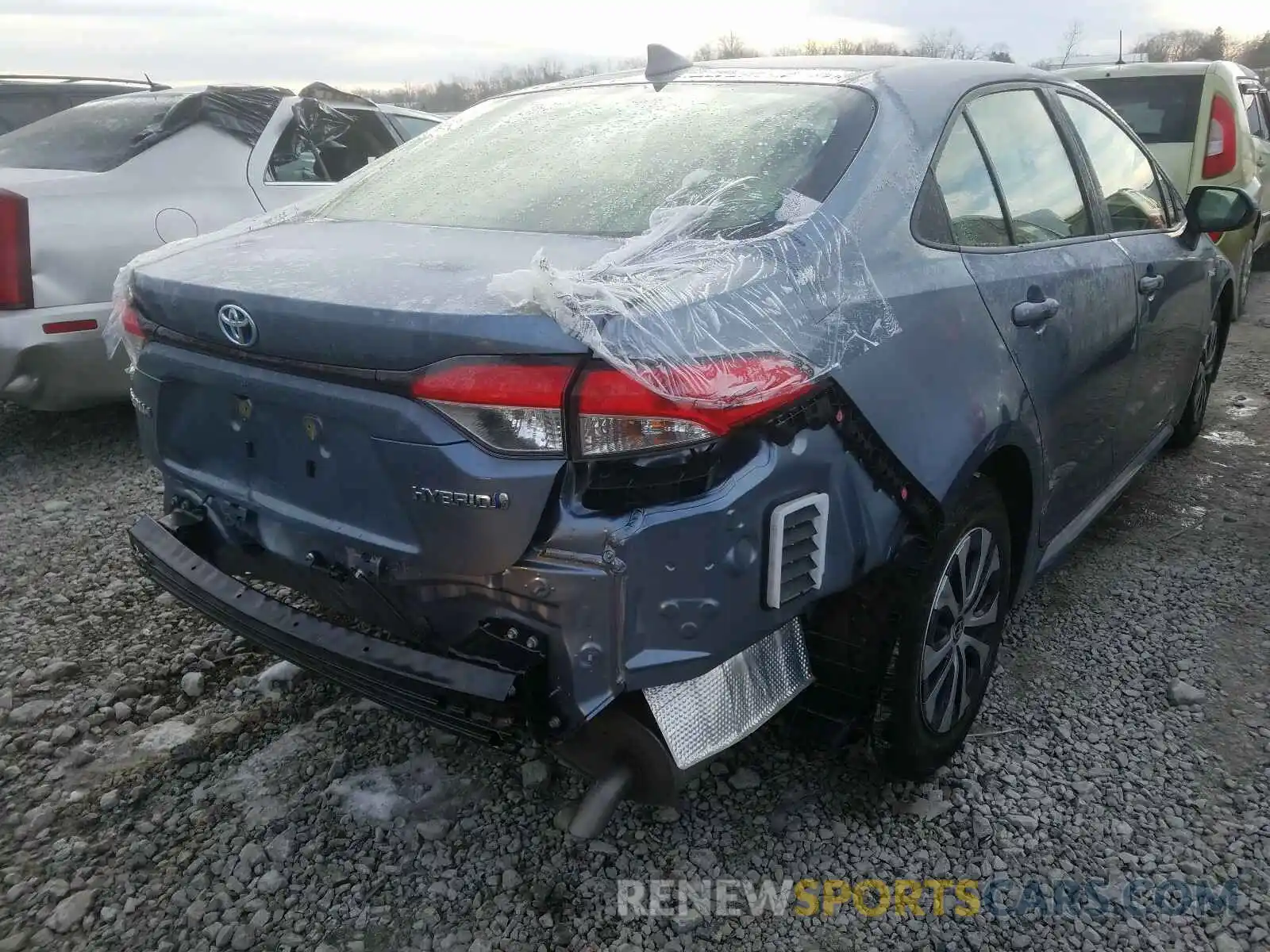 4 Photograph of a damaged car JTDEAMDE8MJ016172 TOYOTA COROLLA 2021