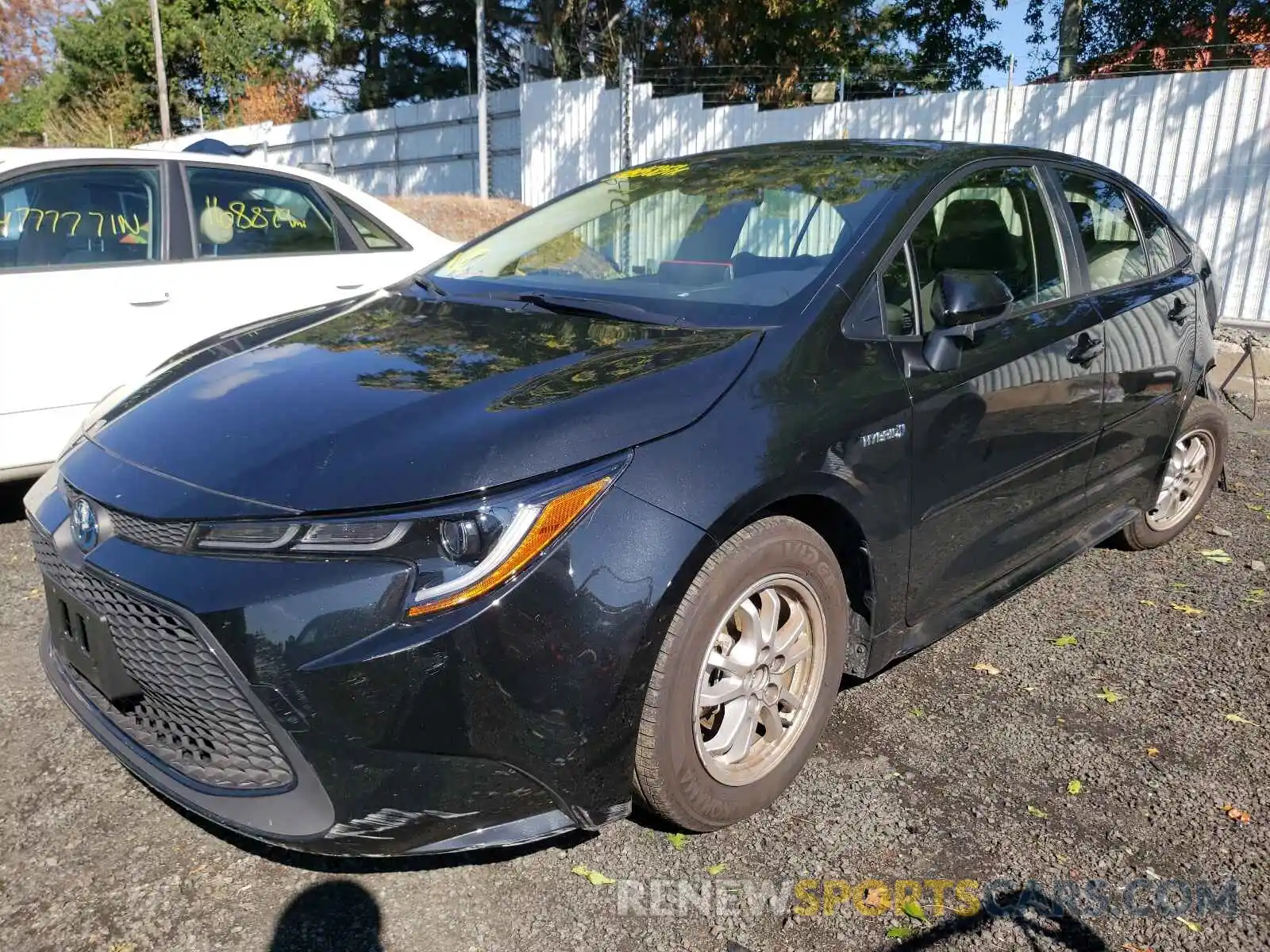 2 Photograph of a damaged car JTDEAMDE8MJ016687 TOYOTA COROLLA 2021