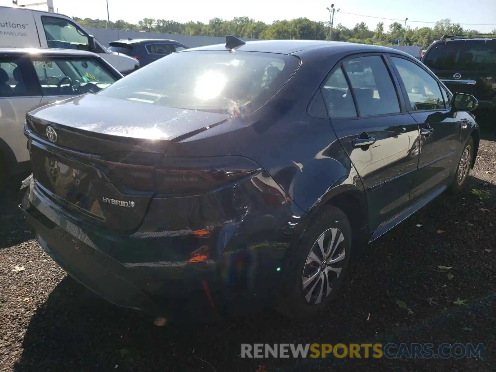 4 Photograph of a damaged car JTDEAMDE8MJ016687 TOYOTA COROLLA 2021