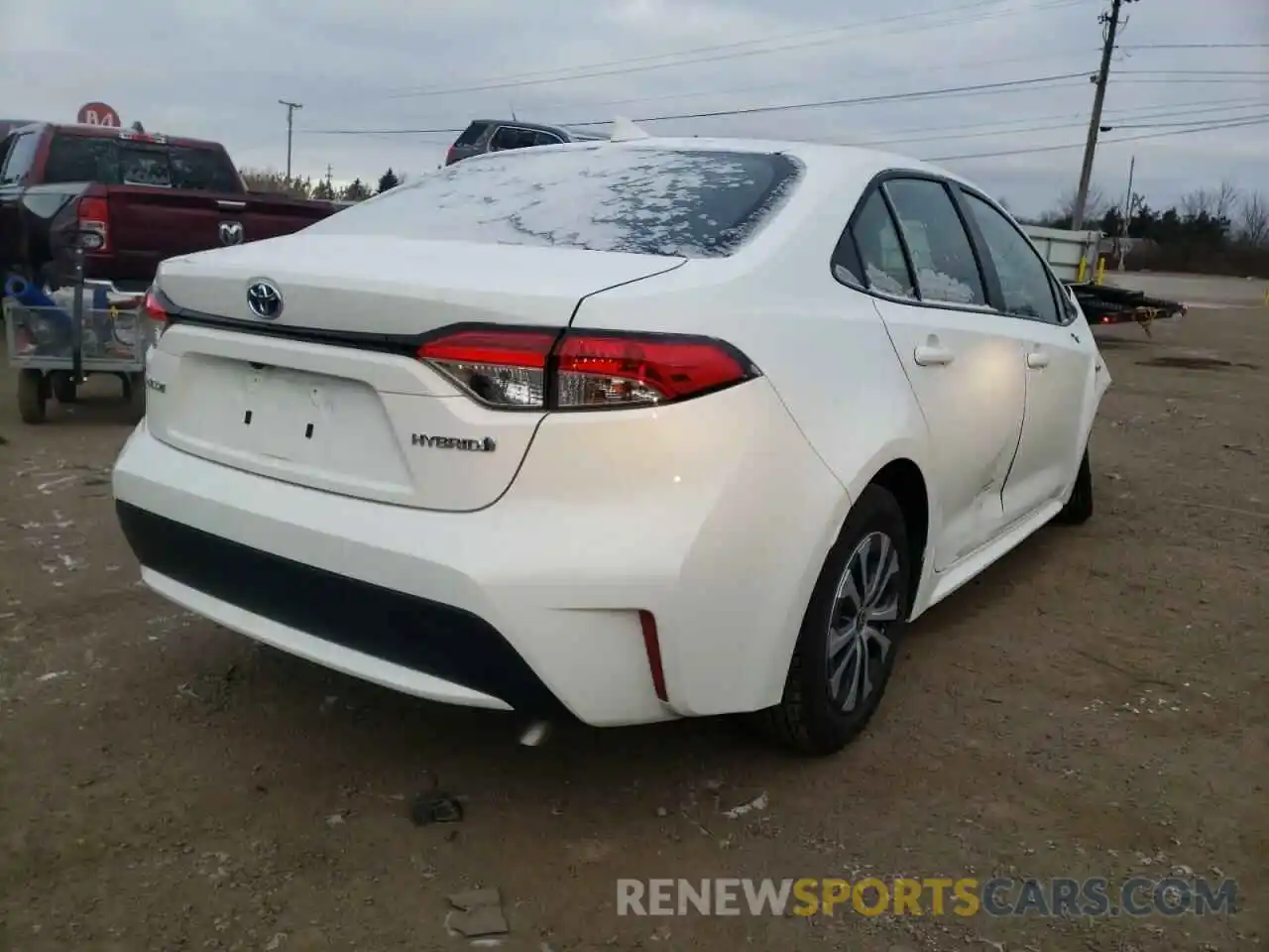 4 Photograph of a damaged car JTDEAMDE8MJ018634 TOYOTA COROLLA 2021