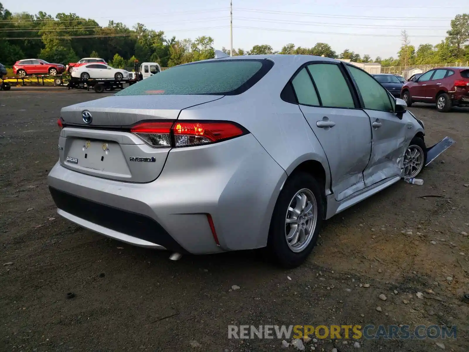 4 Photograph of a damaged car JTDEAMDE8MJ020304 TOYOTA COROLLA 2021