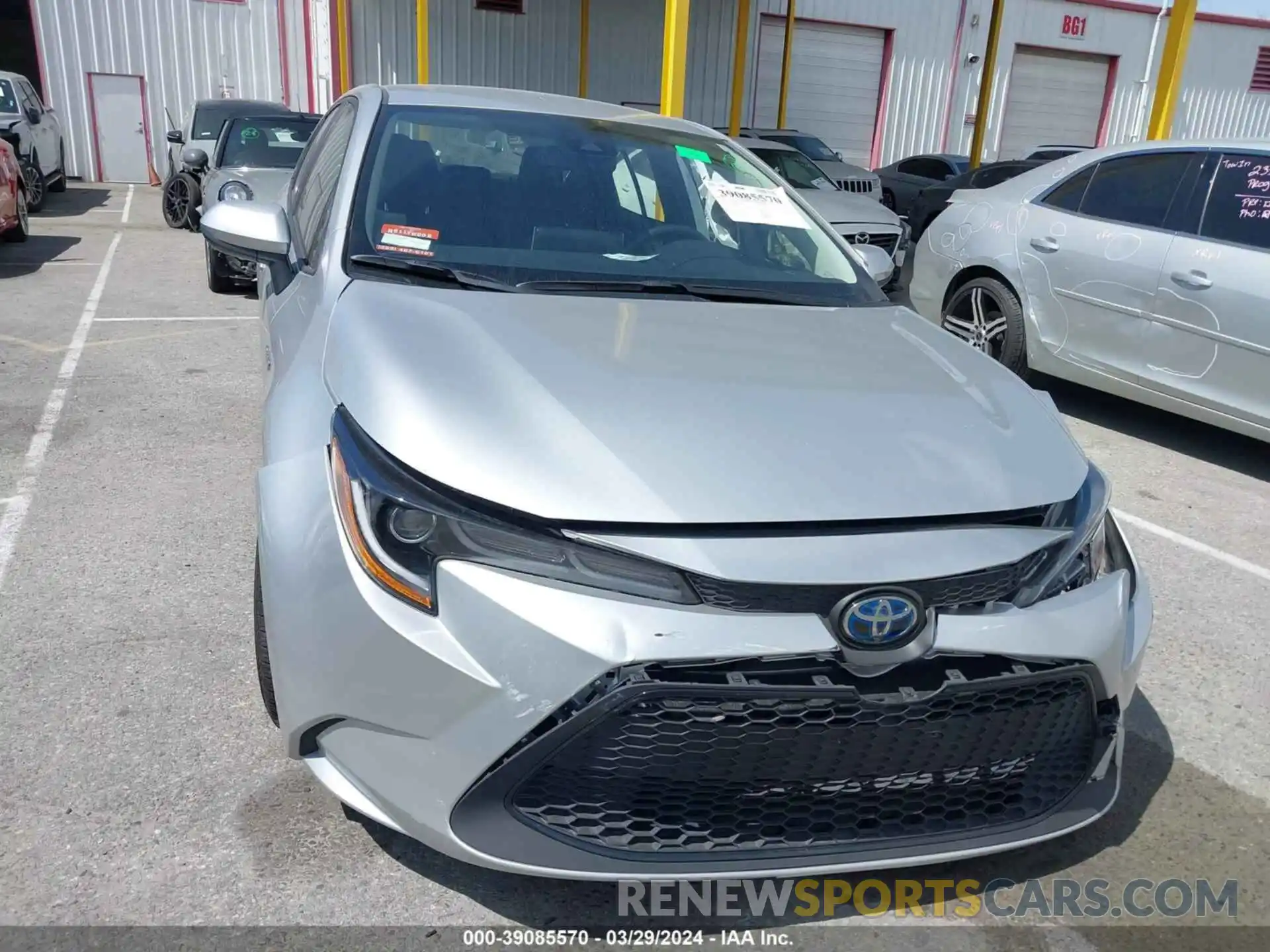 12 Photograph of a damaged car JTDEAMDE8MJ020710 TOYOTA COROLLA 2021