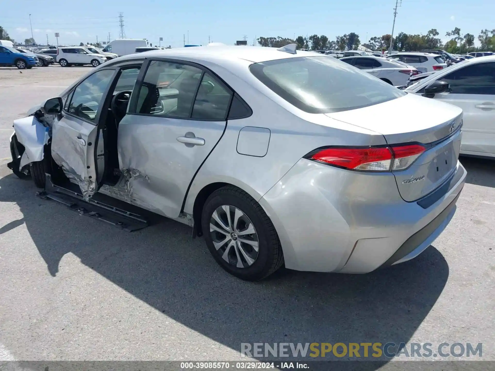 3 Photograph of a damaged car JTDEAMDE8MJ020710 TOYOTA COROLLA 2021