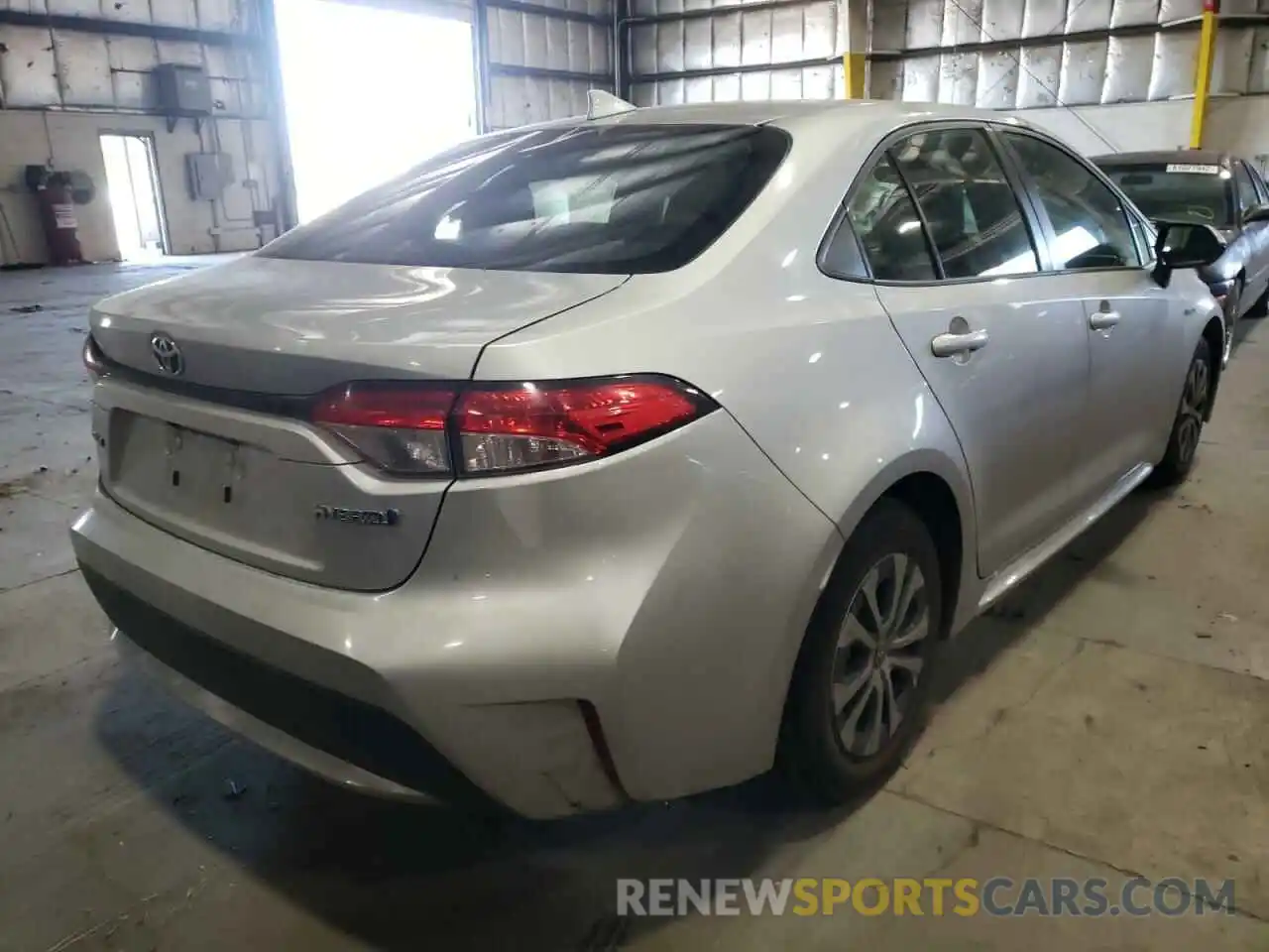 4 Photograph of a damaged car JTDEAMDE8MJ025339 TOYOTA COROLLA 2021