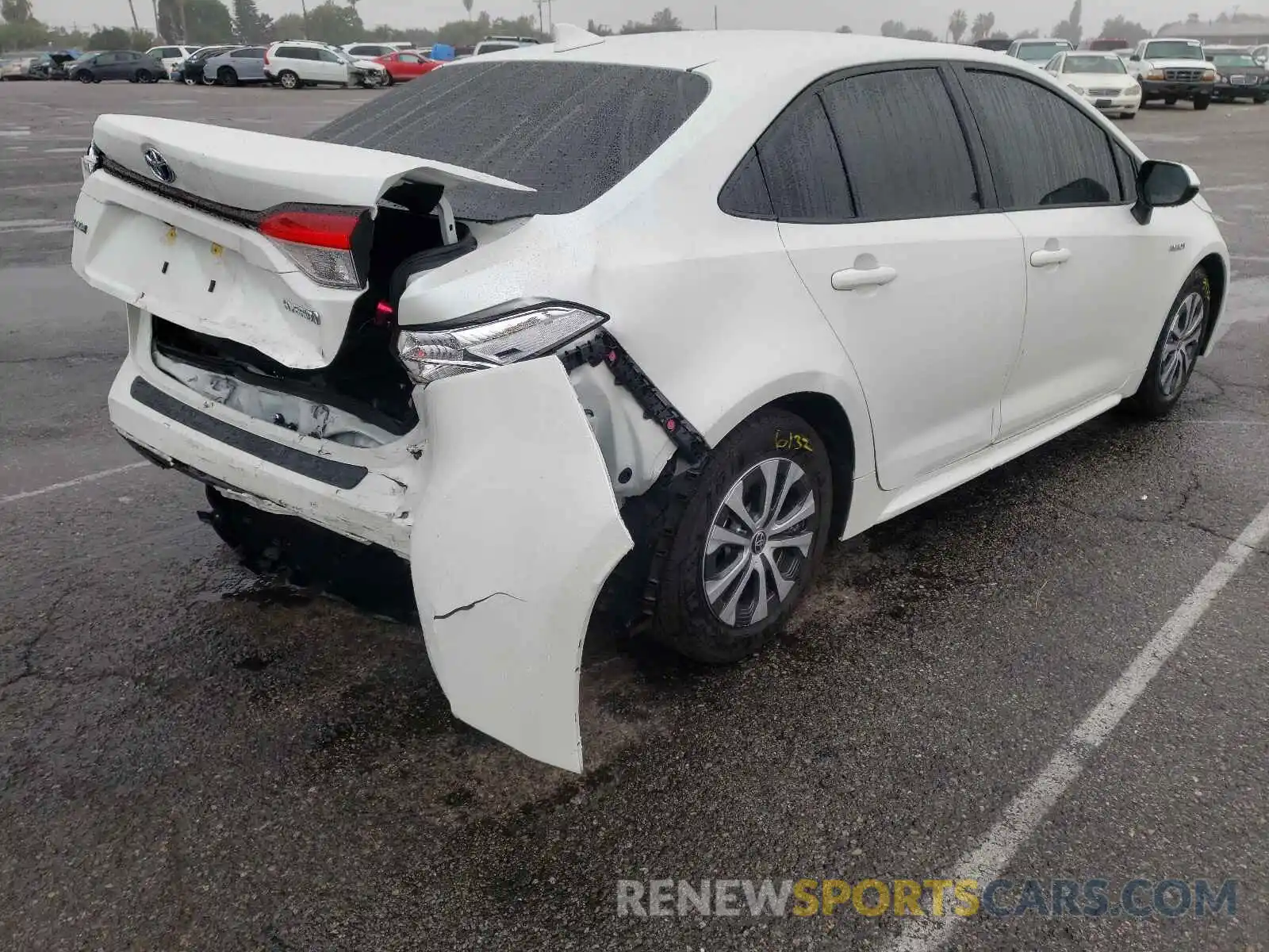 4 Photograph of a damaged car JTDEAMDE8MJ026975 TOYOTA COROLLA 2021